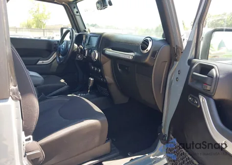 2014 Jeep Wrangler Sahara из США, поврежденный, VIN 1C4AJWBGXEL190118
